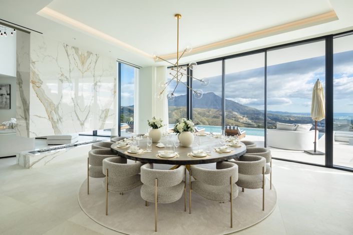 Image No.13-9 Bed Villa for sale