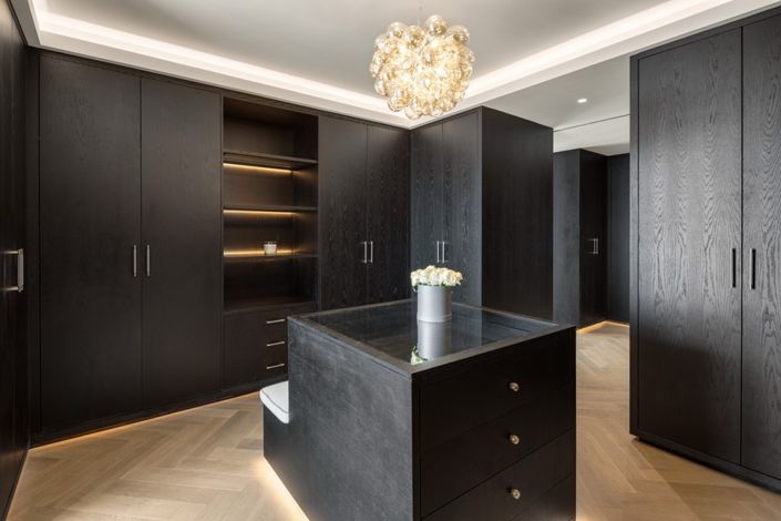 Image No.31-9 Bed Villa for sale