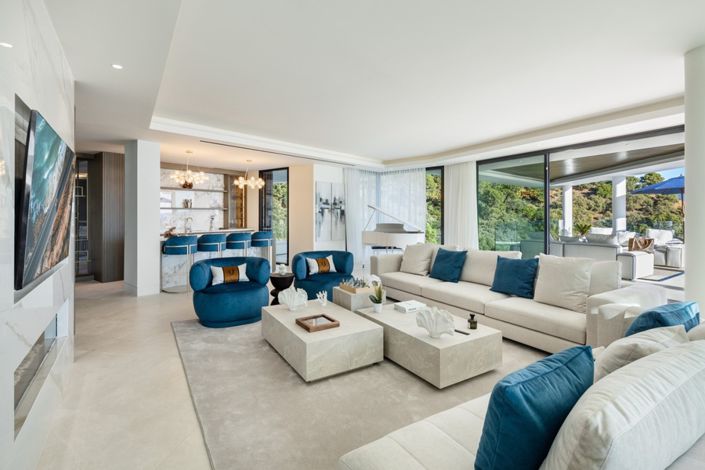 Image No.38-9 Bed Villa for sale