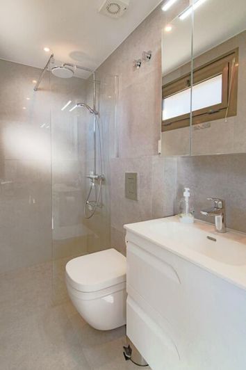 Image No.11-3 Bed Apartment for sale