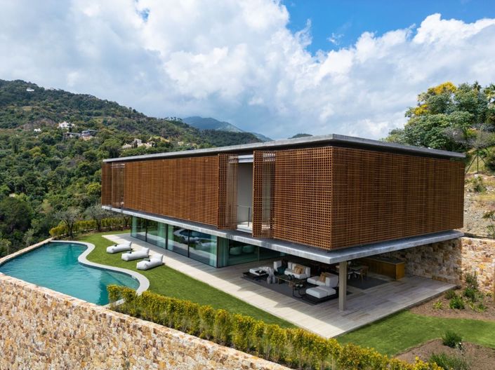 Image No.29-7 Bed Villa for sale