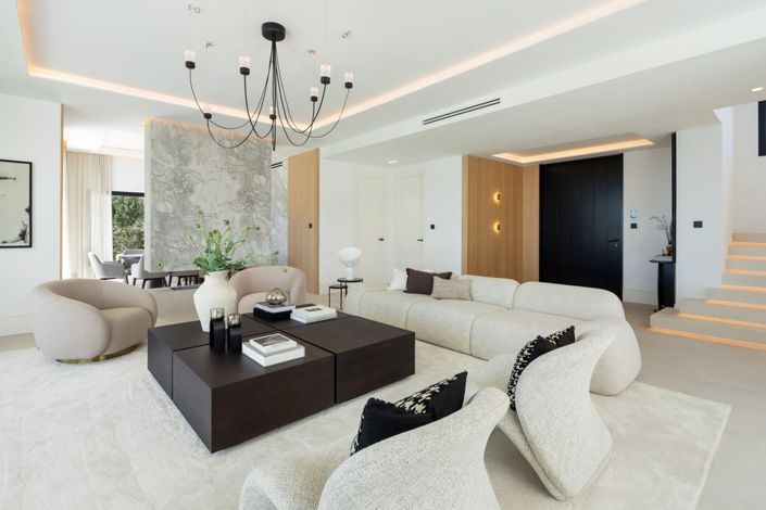 Image No.5-5 Bed Villa for sale