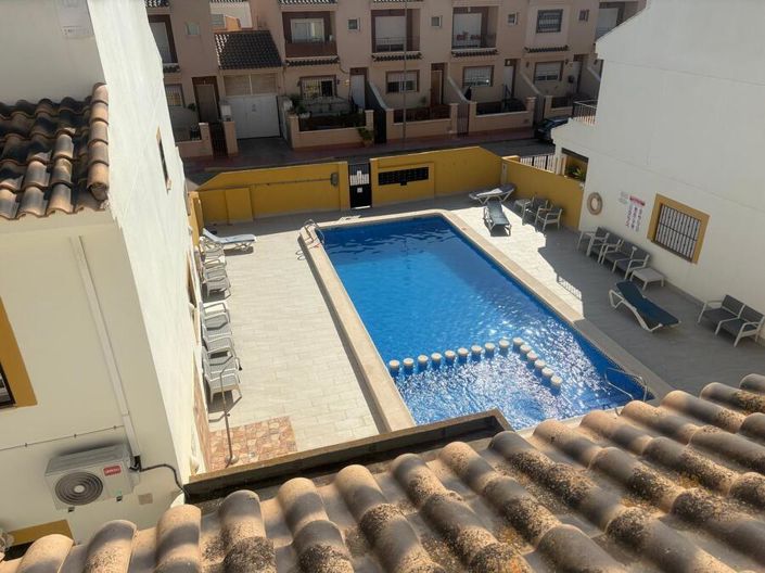 Image No.1-2 Bed Townhouse for sale