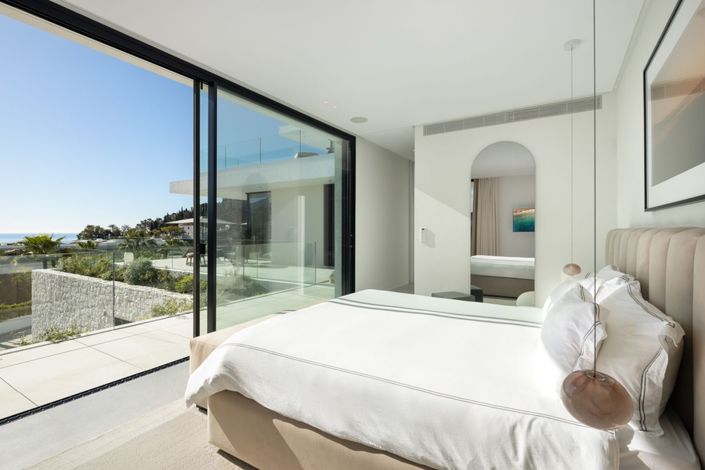 Image No.23-8 Bed Villa for sale