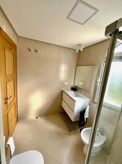 Image No.8-2 Bed Property for sale