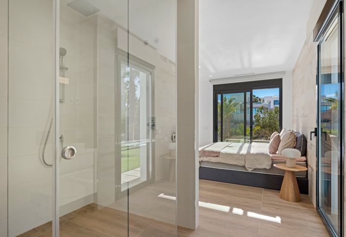 Image No.28-4 Bed Villa for sale