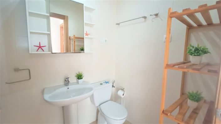 Image No.8-2 Bed Property for sale