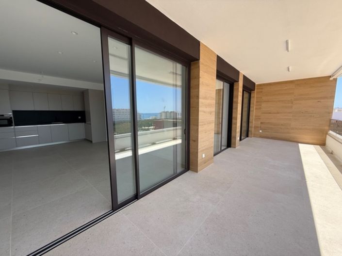 Image No.18-2 Bed Apartment for sale