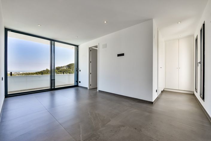 Image No.31-3 Bed Villa for sale