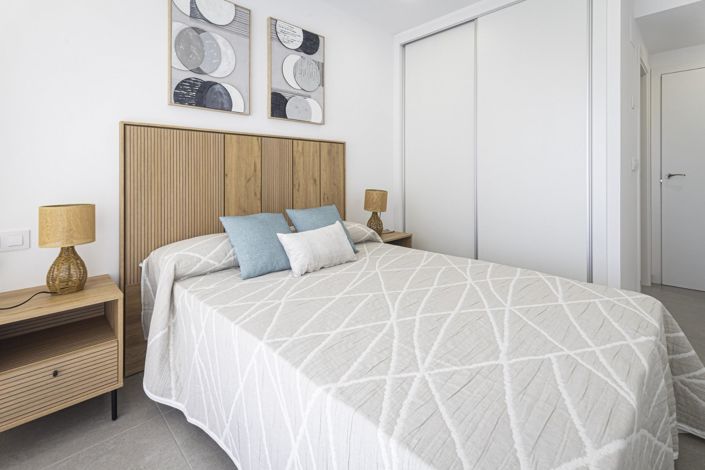 Image No.17-2 Bed Apartment for sale