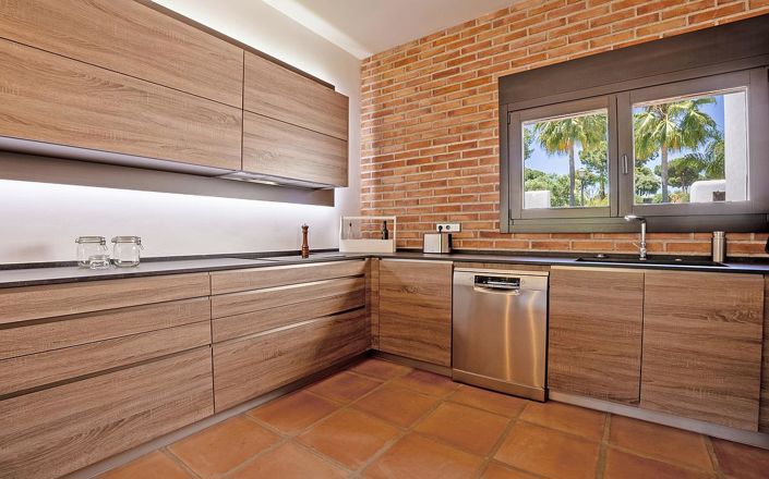 Image No.10-3 Bed Villa for sale