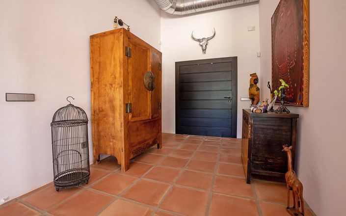 Image No.2-3 Bed Villa for sale