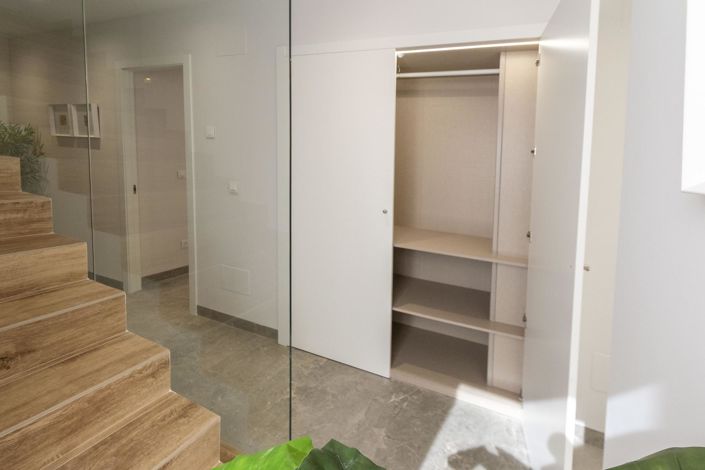 Image No.26-3 Bed Villa for sale