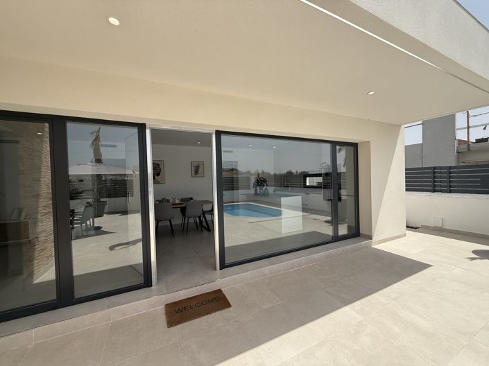 Image No.6-3 Bed Villa for sale