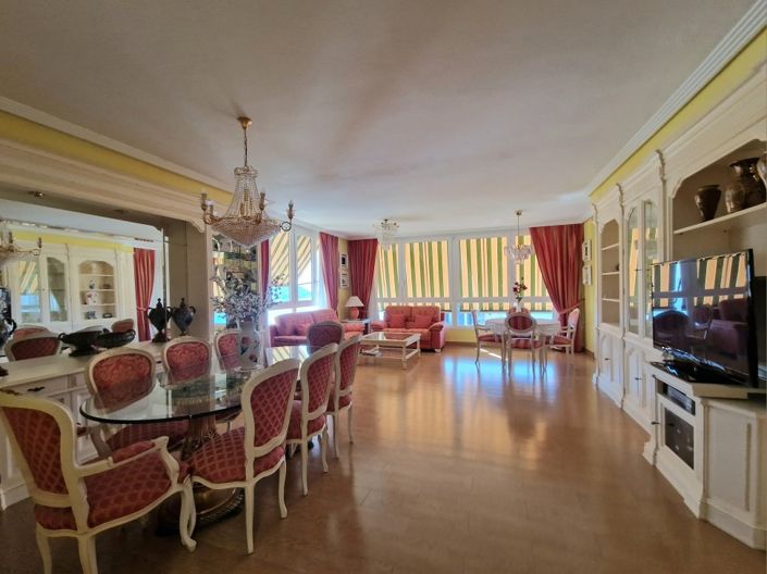 Image No.8-4 Bed Apartment for sale