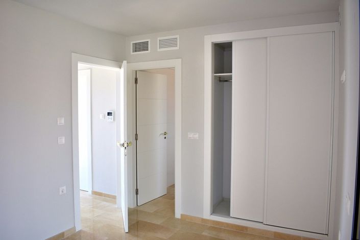 Image No.23-4 Bed Villa for sale