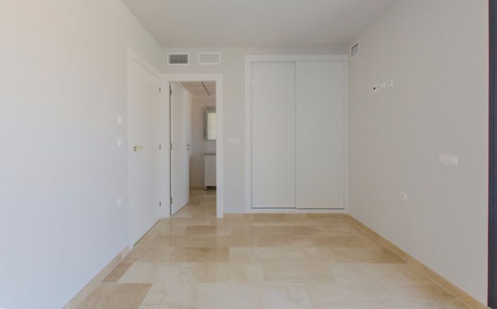 Image No.24-4 Bed Villa for sale