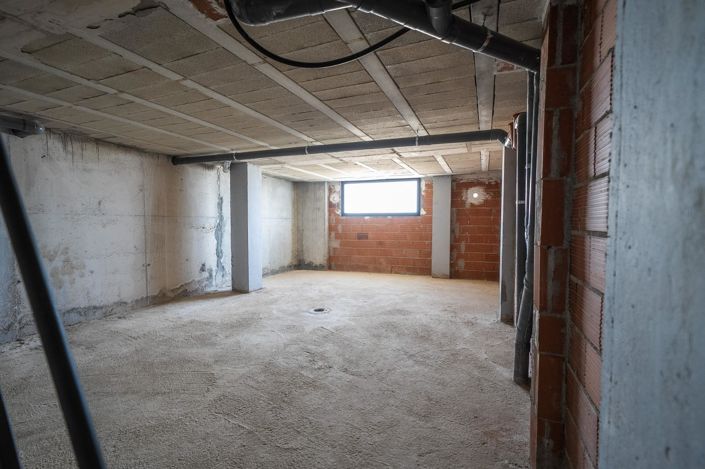 Image No.45-3 Bed Villa for sale