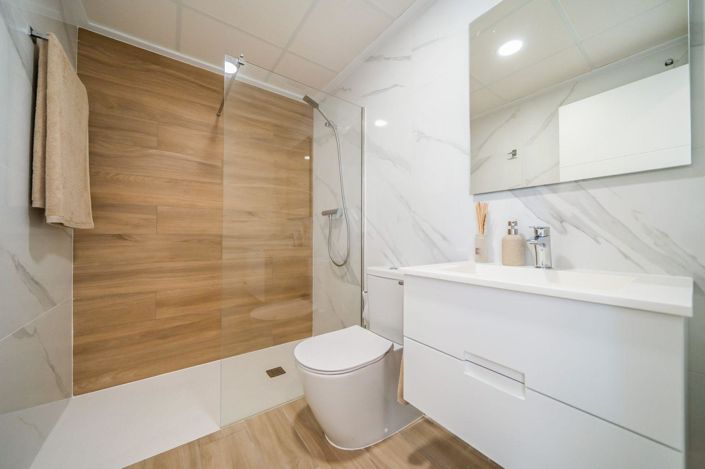 Image No.15-2 Bed Bungalow for sale