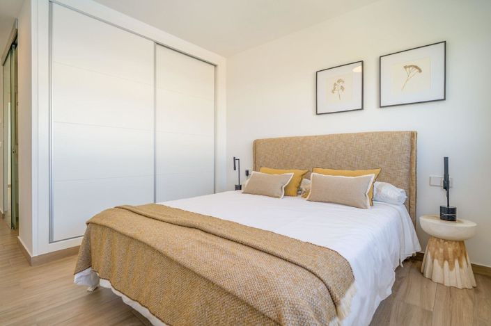 Image No.18-2 Bed Bungalow for sale