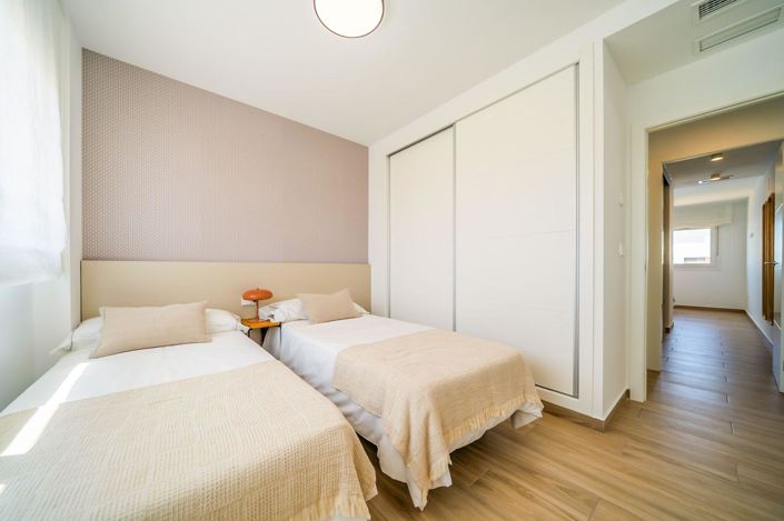 Image No.21-2 Bed Bungalow for sale