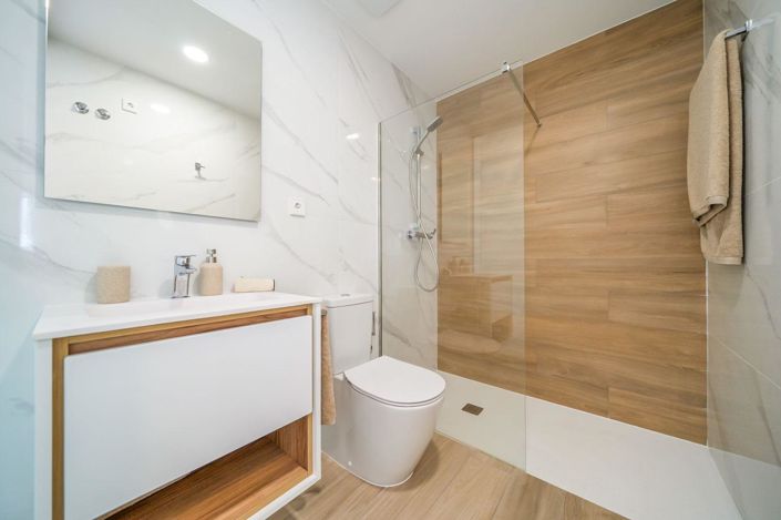 Image No.9-2 Bed Bungalow for sale