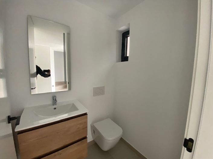 Image No.4-3 Bed Villa for sale