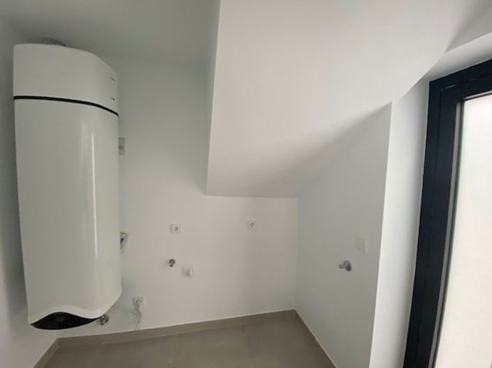 Image No.7-3 Bed Villa for sale