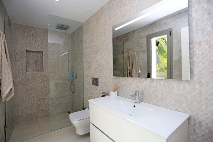 Image No.35-4 Bed Villa for sale