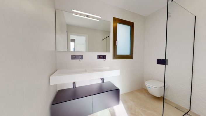 Image No.29-3 Bed Villa for sale