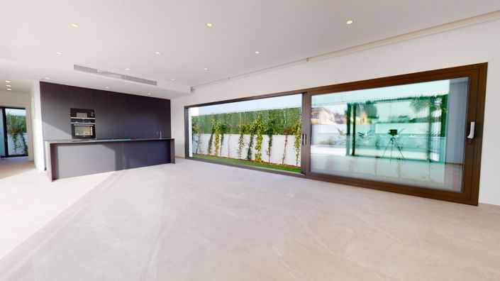 Image No.7-3 Bed Villa for sale