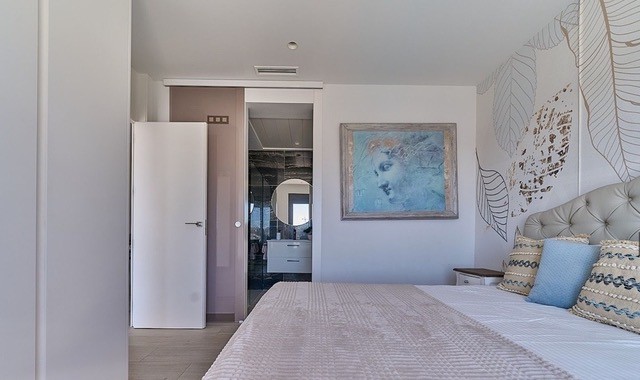 Image No.17-3 Bed Villa for sale