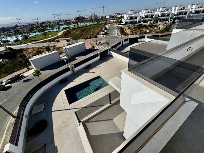 Image No.33-3 Bed Villa for sale