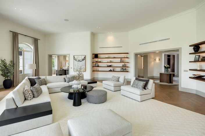 Image No.5-5 Bed Villa for sale