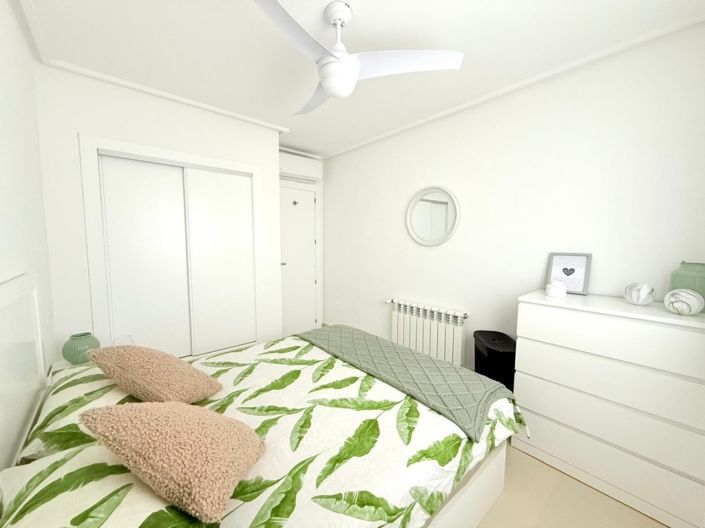 Image No.17-3 Bed Apartment for sale