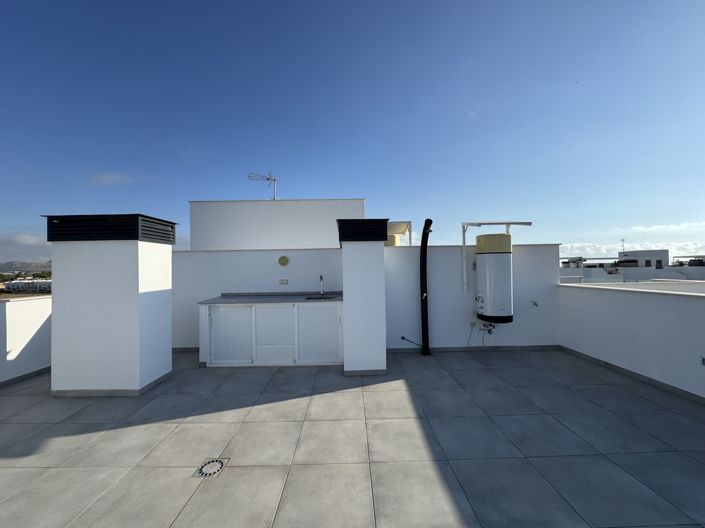 Image No.8-2 Bed Property for sale