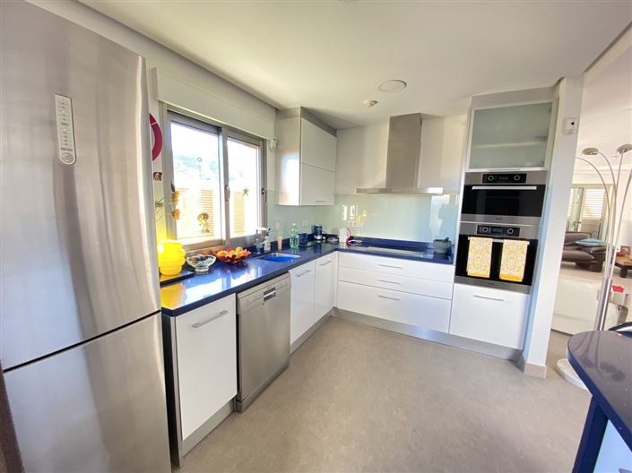 Image No.8-3 Bed Property for sale