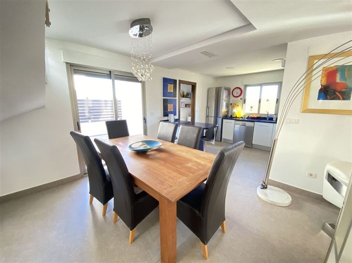 Image No.10-3 Bed Property for sale