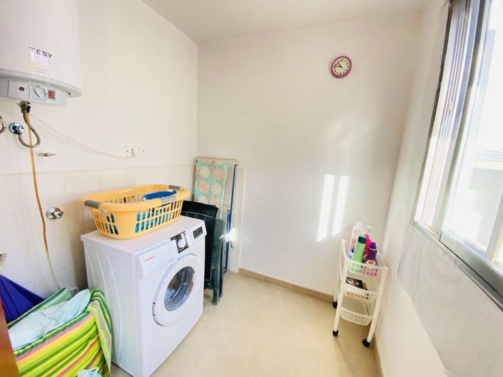 Image No.17-3 Bed Property for sale