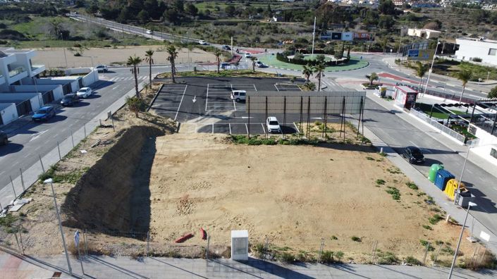 Image No.10-3 Bed Property for sale