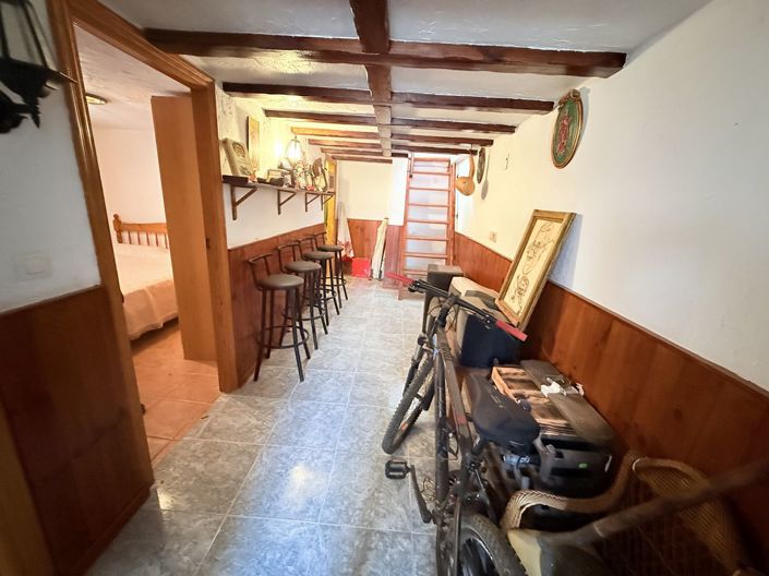 Image No.11-3 Bed Property for sale