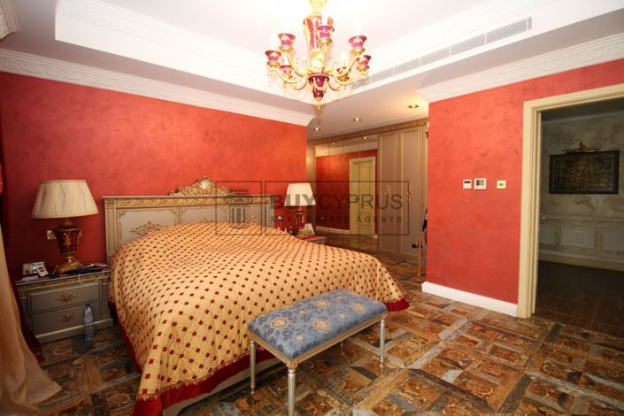 Image No.16-6 Bed Villa for sale