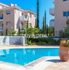 1 - Universal, Townhouse