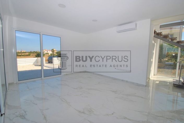 Image No.12-3 Bed Villa for sale