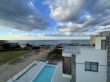 Detached Villa For Sale  in  Kissonerga