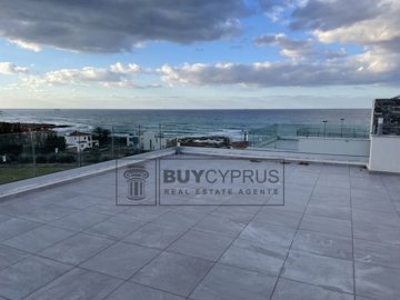 Detached Villa For Sale  in  Kissonerga