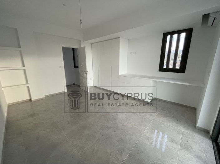 Image No.24-4 Bed Villa for sale