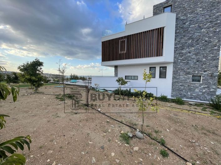 Image No.36-4 Bed Villa for sale