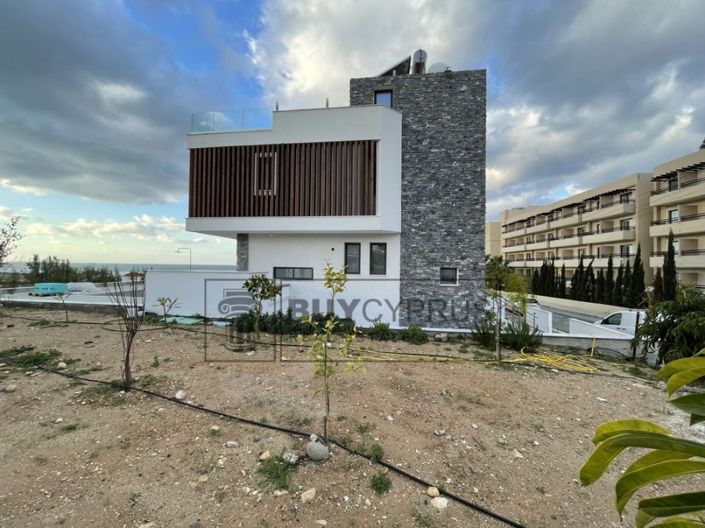 Image No.37-4 Bed Villa for sale