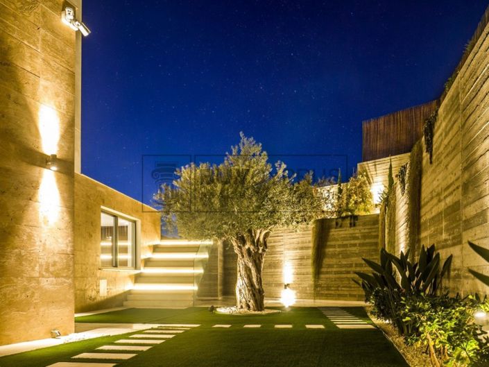 Image No.54-5 Bed Villa for sale